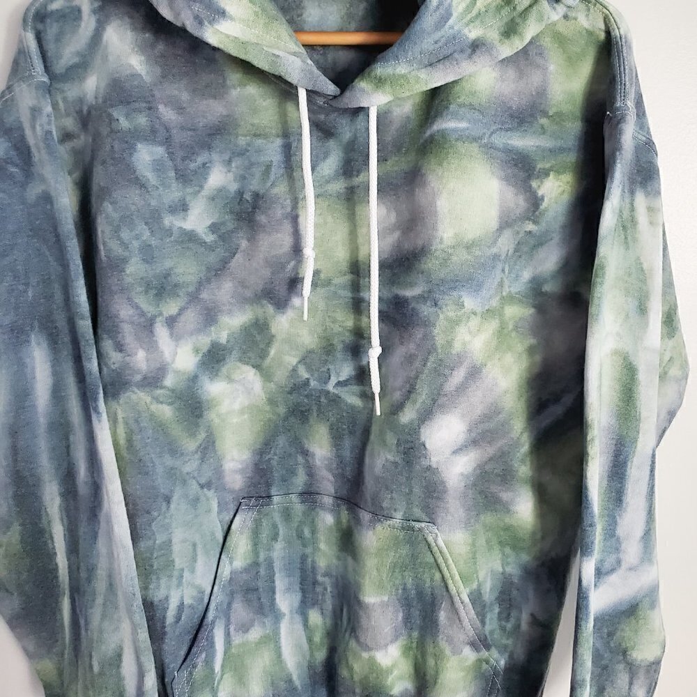 Lush Custom Tie-dye Sweatshirt or Hoodie - Sample - Picture 3 of 6